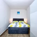 Apartment 5130c *