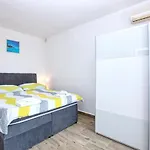 5130c Apartment