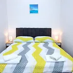 5130c Apartment *