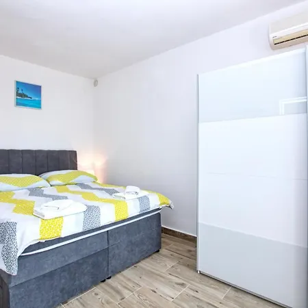 5130c Apartment