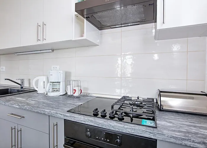 5130c Apartman Tisno